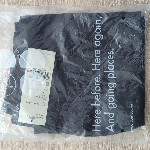 Sweaty Betty Power 9" Biker Shorts- M - Picture 1 of 10
